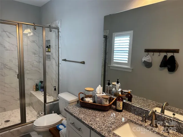 $299,999 | 110 West Pine Street, Lincolnton, NC 28092