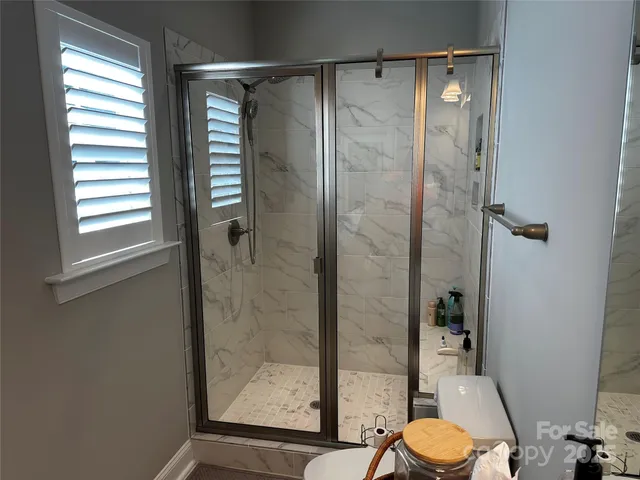 $299,999 | 110 West Pine Street, Lincolnton, NC 28092