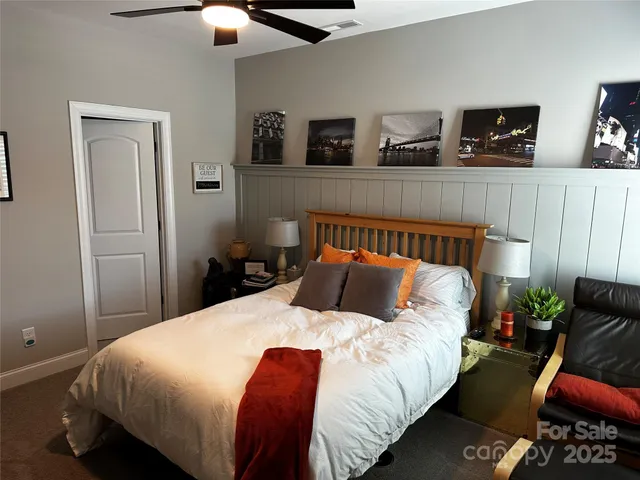 $299,999 | 110 West Pine Street, Lincolnton, NC 28092