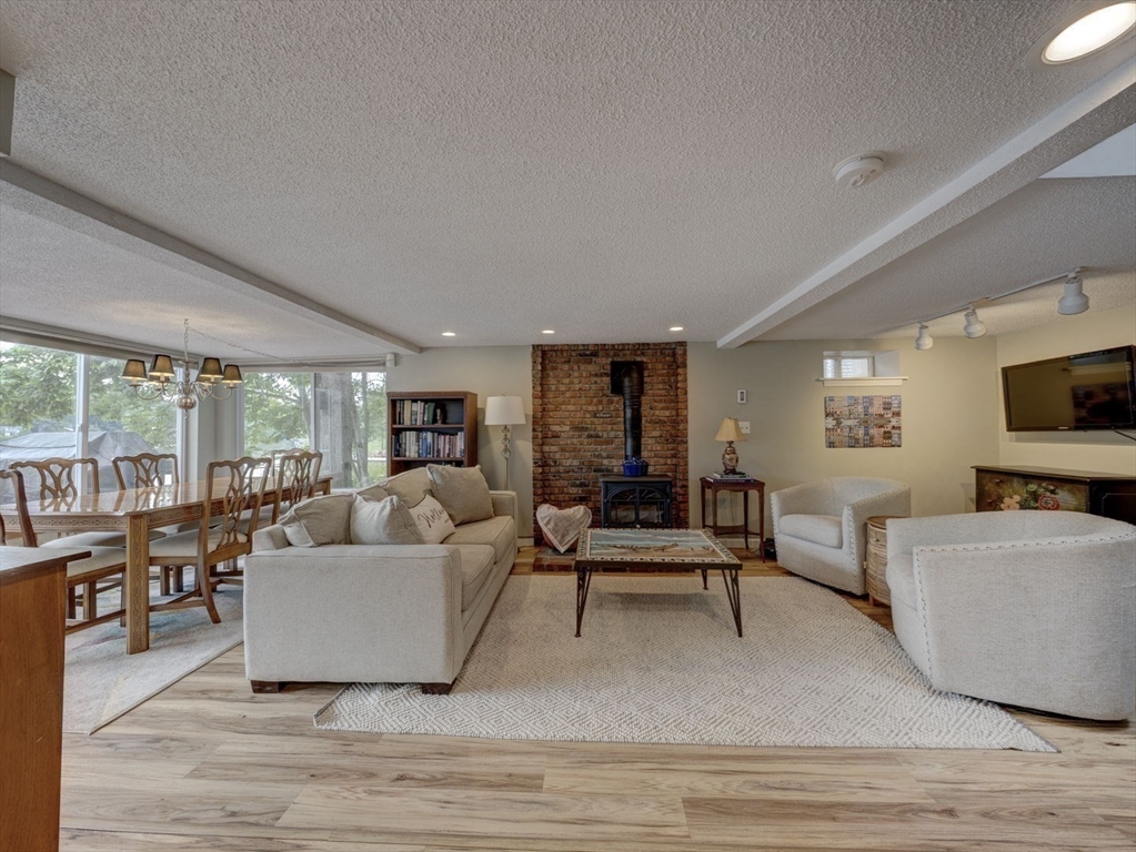 31 Pine Tree Drive Holland, MA 01521 - Photo 10 of 38
