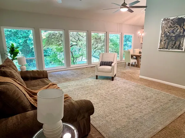 $675,000 | 3910 La Honda Way, Carmichael, CA 95608