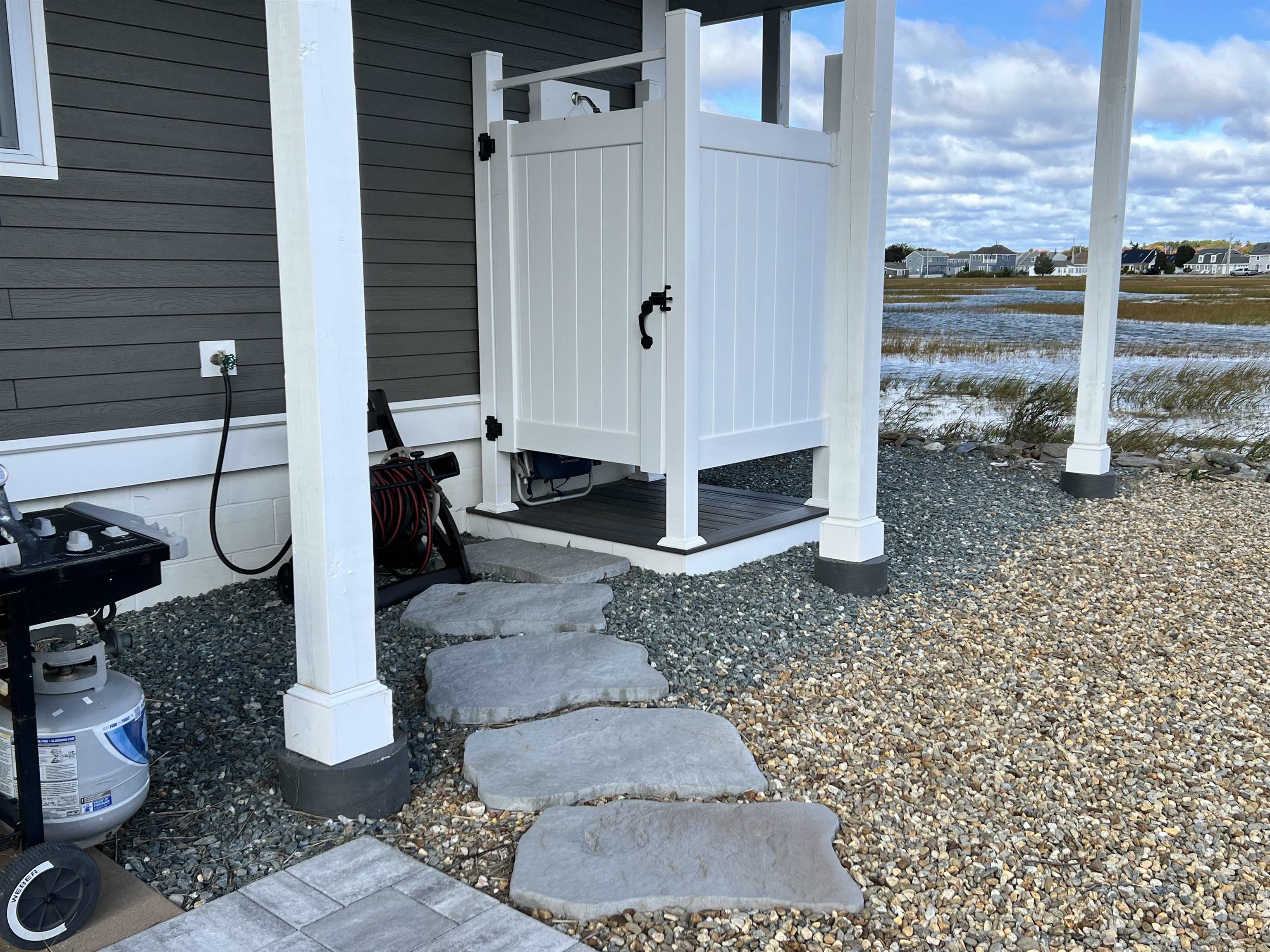 72 Island Path Hampton, NH 03842 - Photo 5 of 38 Gallery Image 5
