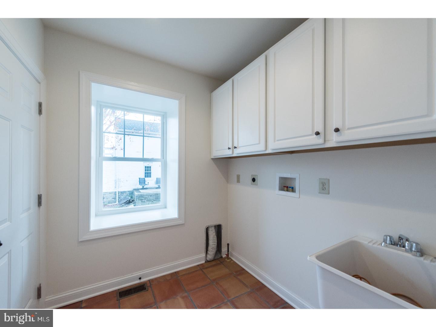 239 Summit Road Springfield, PA 19064 - Photo 11 of 24