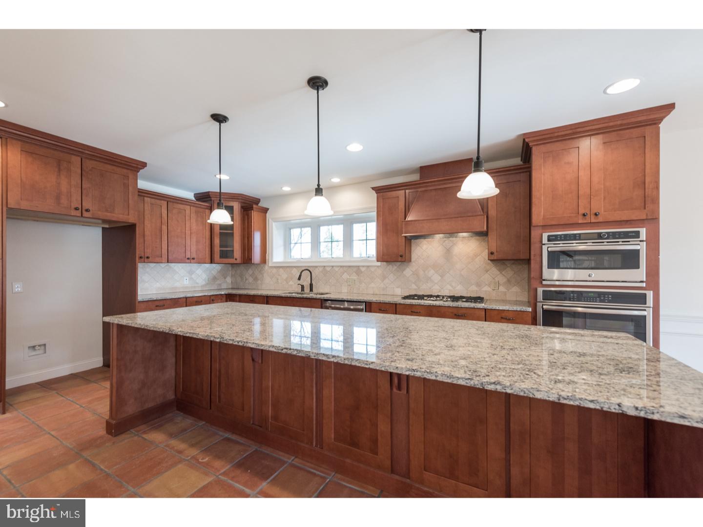 239 Summit Road Springfield, PA 19064 - Photo 9 of 24