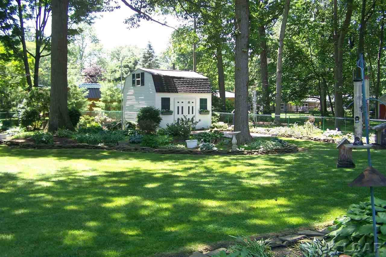 1251 East Oregon Road Adrian, MI 49221 - Photo 4 of 21 31352320-3.JPG