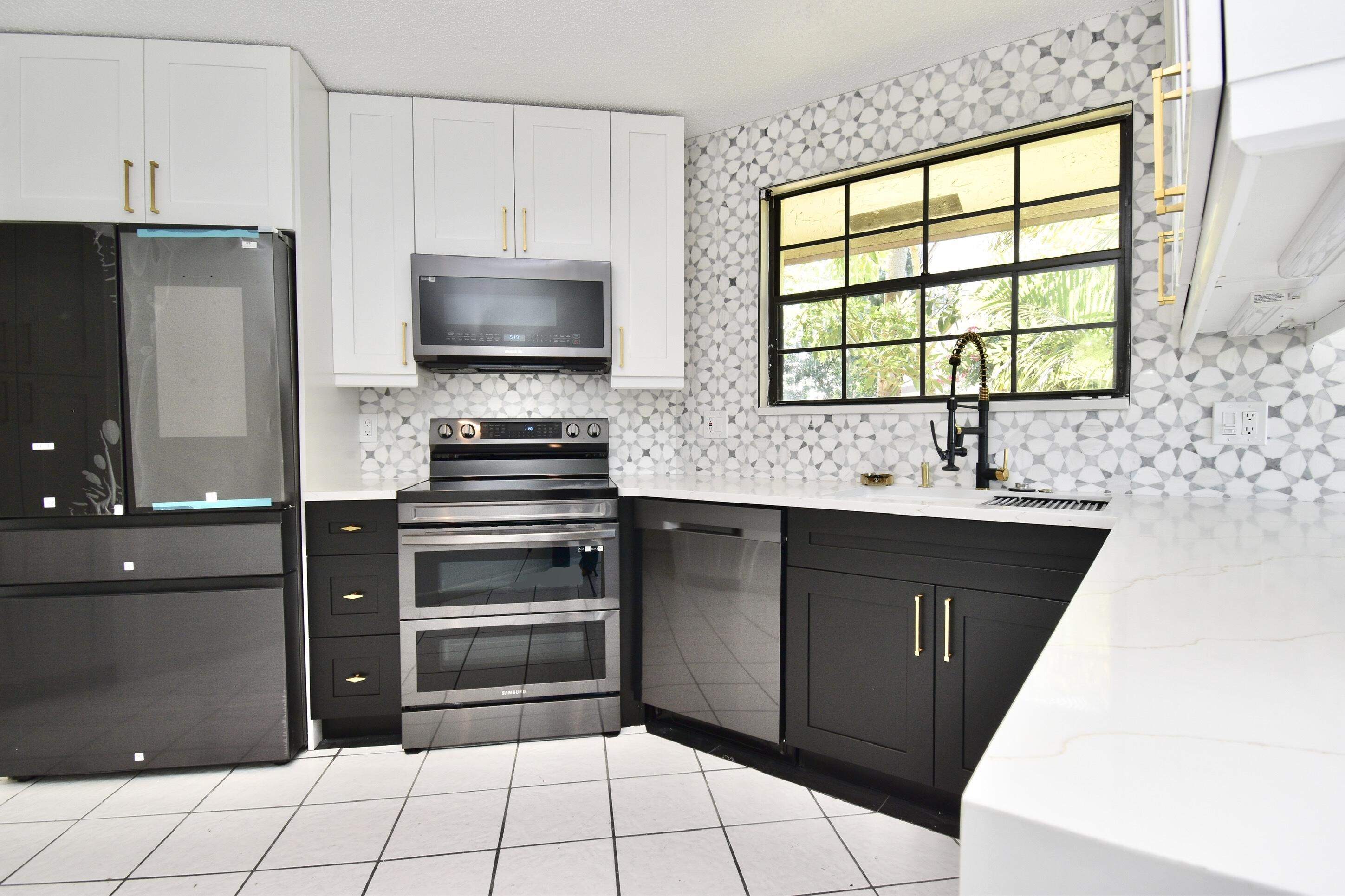 20787 Boca Ridge Drive North Boca Raton, FL 33428 - Photo 11 of 36 B7477BEC-4AE6-48DF-A93D-5B6E759E4BED