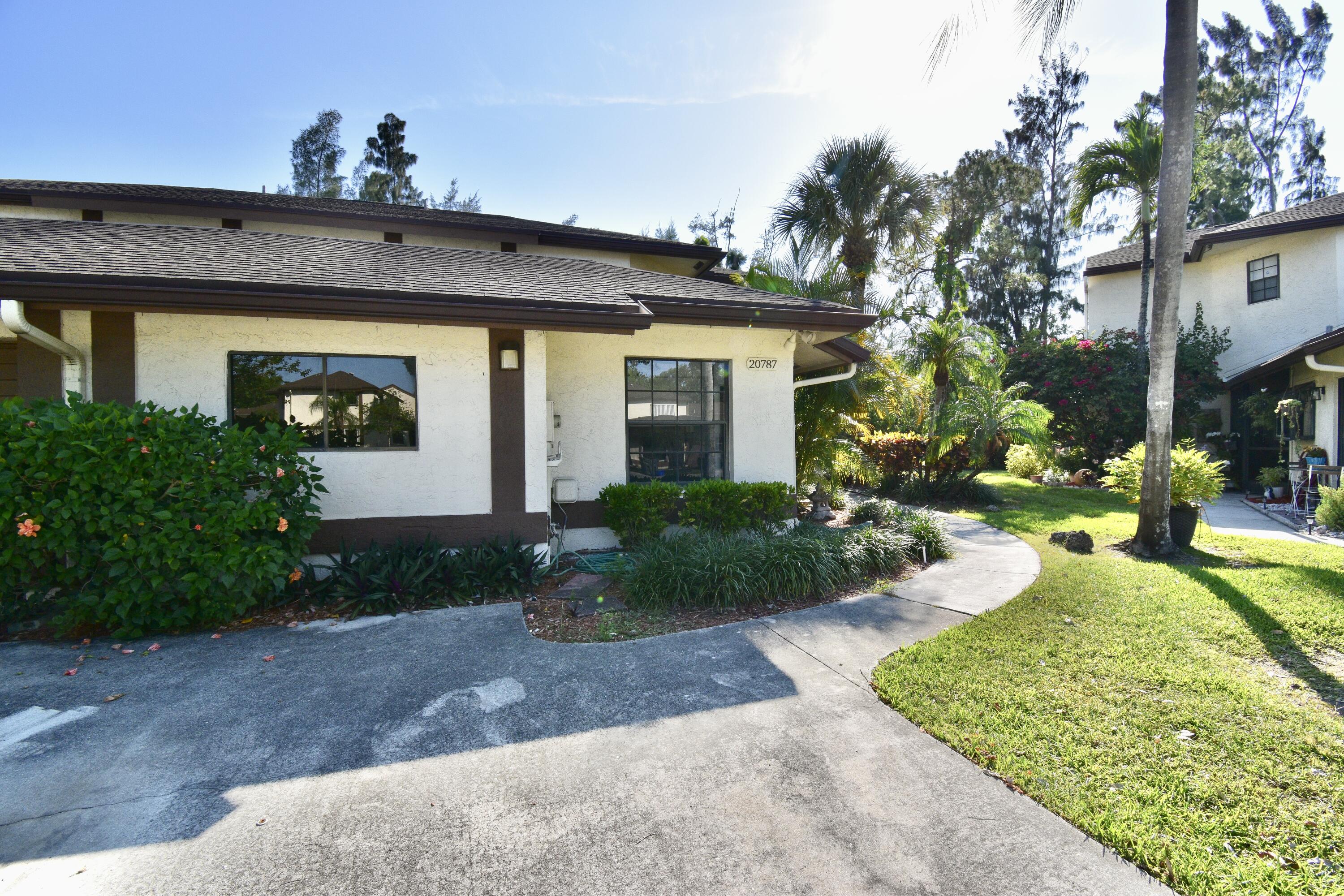20787 Boca Ridge Drive North Boca Raton, FL 33428 - Photo 2 of 36 5D5A8BAE-F698-4812-849F-56F146AEF163