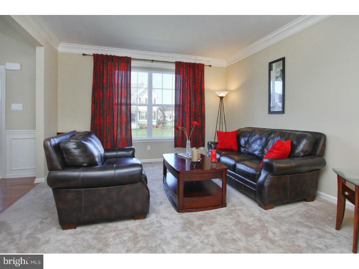 5 Hidden Creek Road Logan Township, NJ 08085 - Photo 7 of 14 Living Room