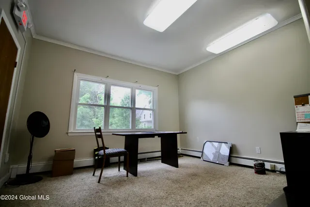 $2,600 | 14 West Notre Dame Street, Glens Falls, NY 12801