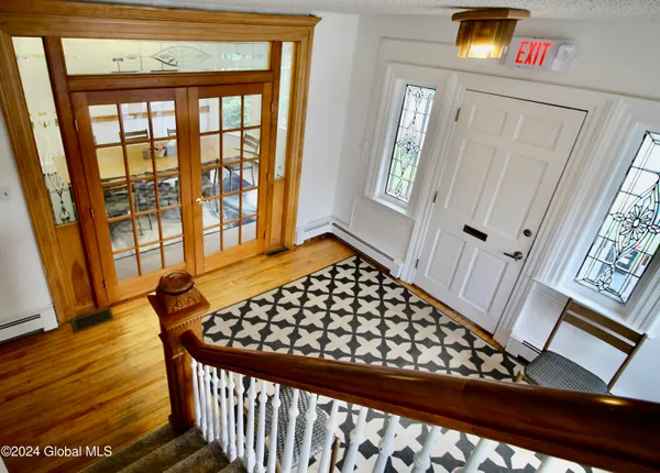 $2,600 | 14 West Notre Dame Street, Glens Falls, NY 12801