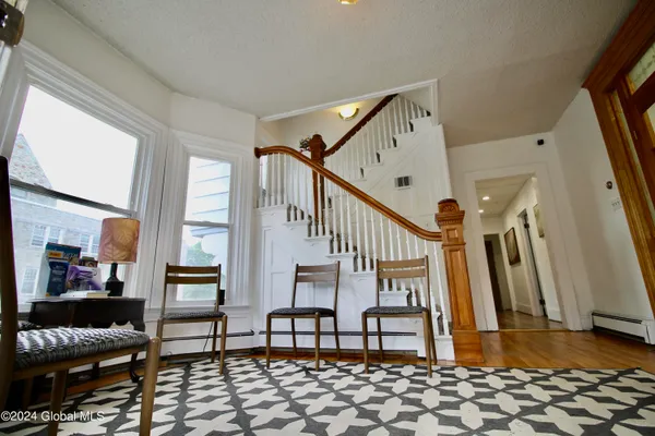 $2,600 | 14 West Notre Dame Street, Glens Falls, NY 12801