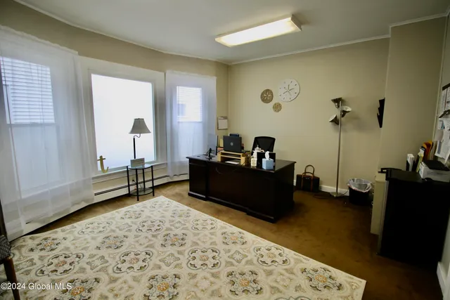 $2,600 | 14 West Notre Dame Street, Glens Falls, NY 12801