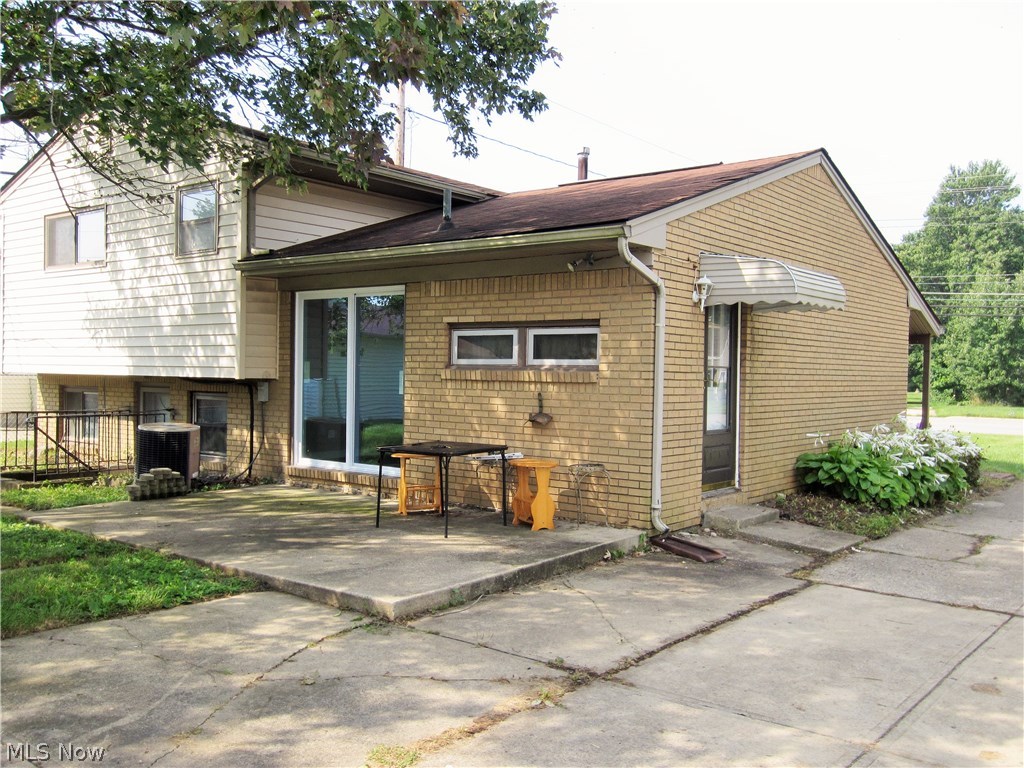 693 Abbe Road North Elyria, OH 44035 - Photo 13 of 16 Gallery Image 13