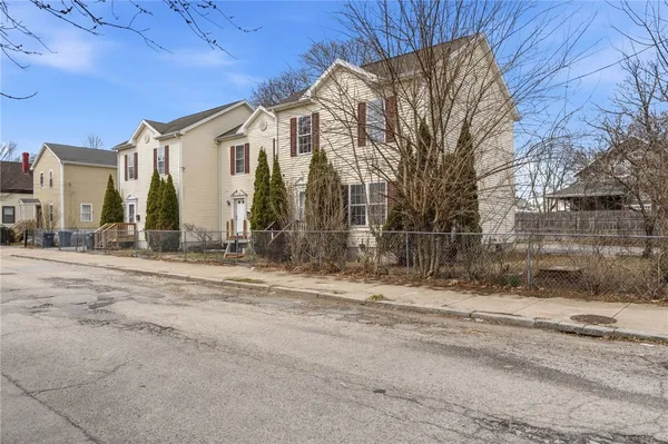 $350,000 | 281 Swan Street, Unit A, Providence, RI 02905