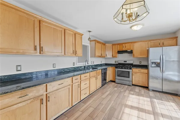 $350,000 | 281 Swan Street, Unit A, Providence, RI 02905