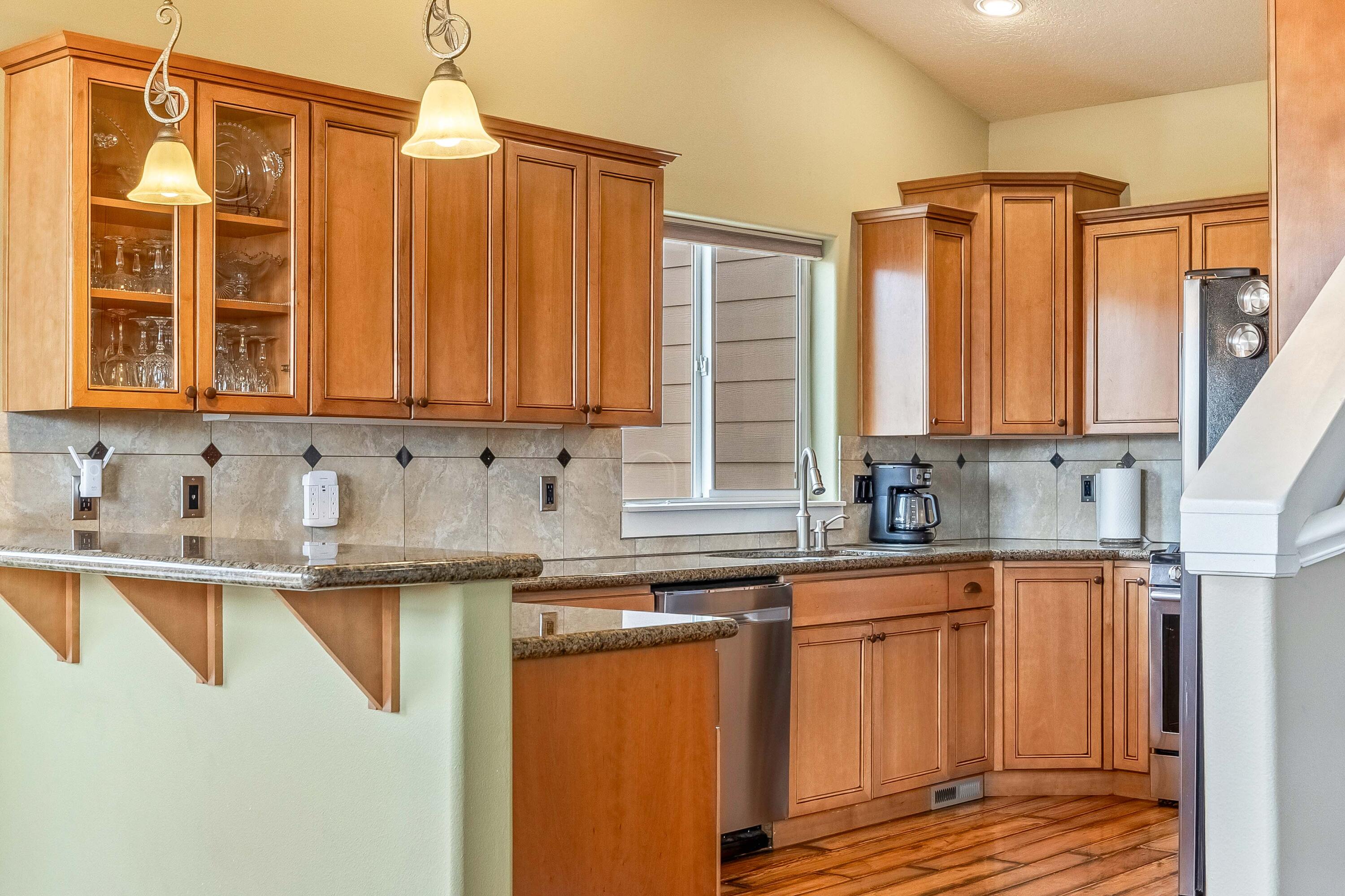 570 Mountain Ridge Drive Culver, OR 97734 - Photo 10 of 46