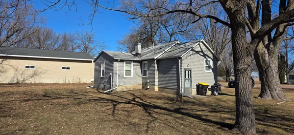 $49,000 | 1006 1st Avenue, Westbrook, MN 56183