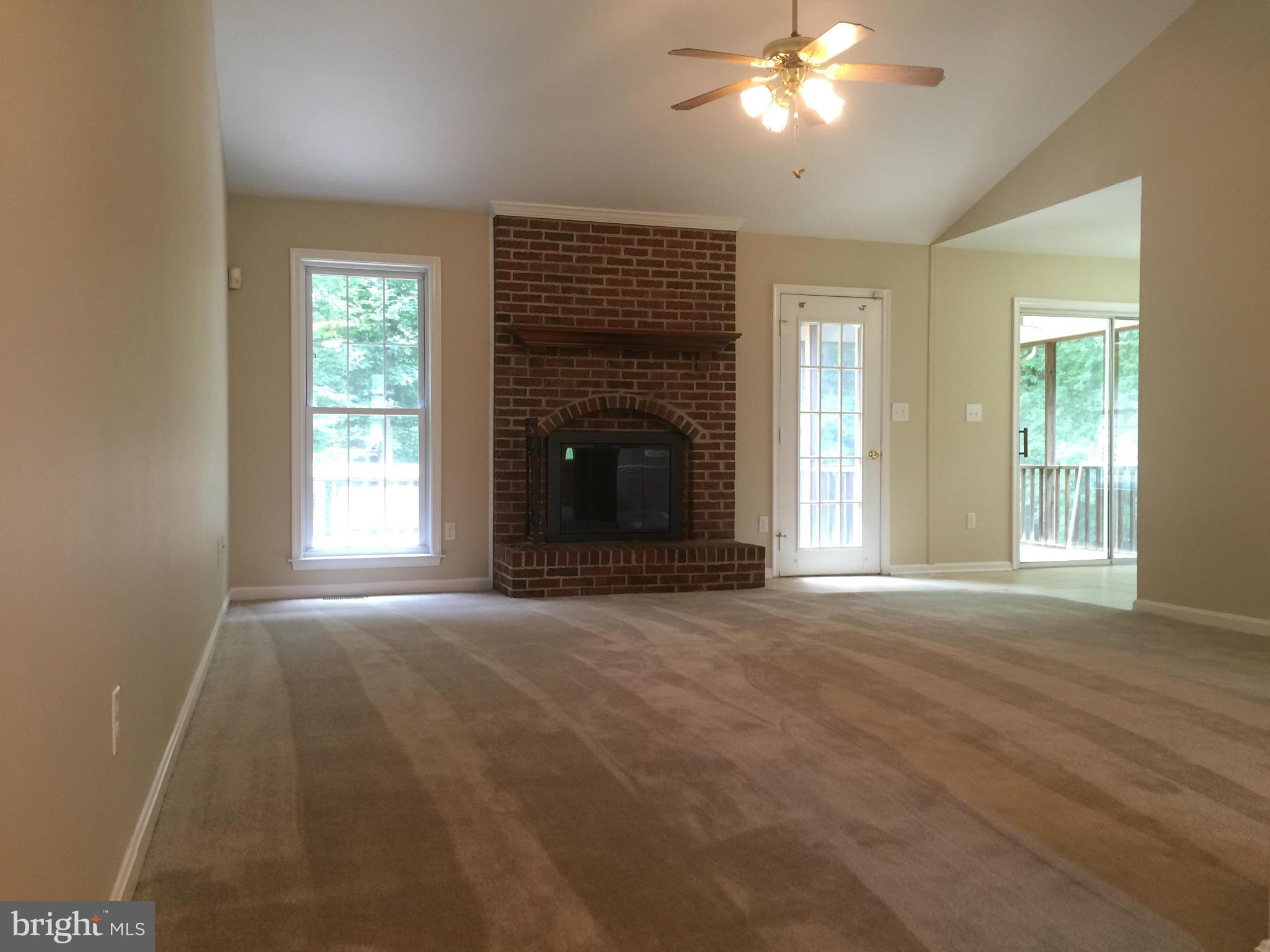 45 Ridge Pointe Lane Fredericksburg, VA 22405 - Photo 3 of 20 Family Room