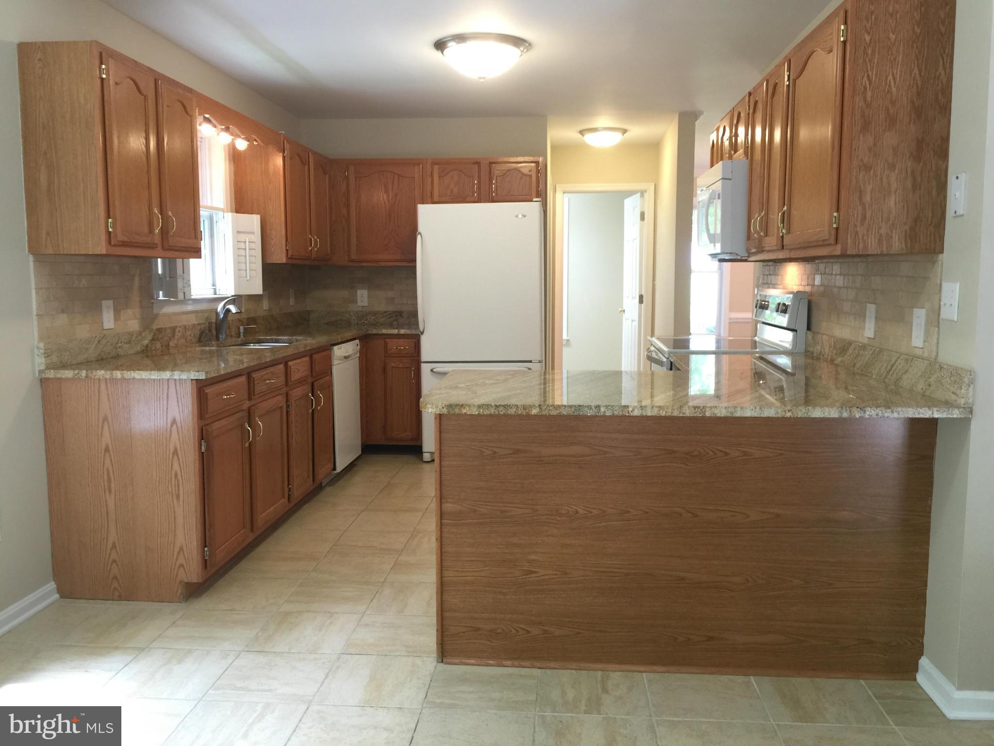 45 Ridge Pointe Lane Fredericksburg, VA 22405 - Photo 4 of 20 Kitchen