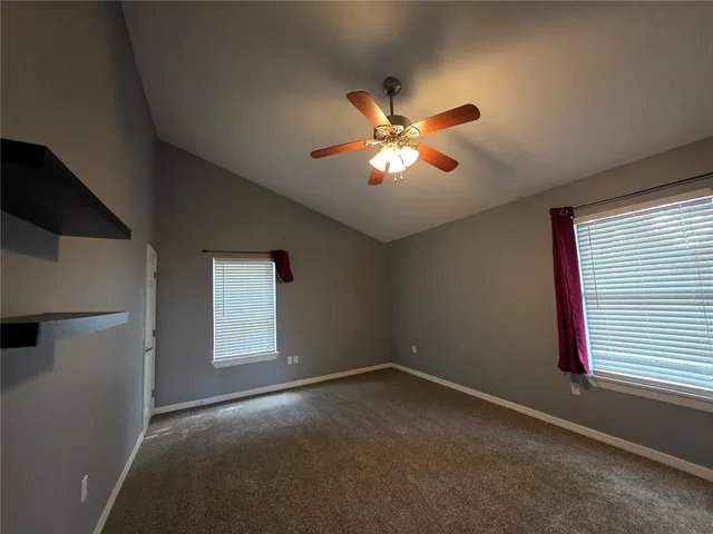 $2,600 | 1207 Southwest 255th Street, Newberry, FL 32669