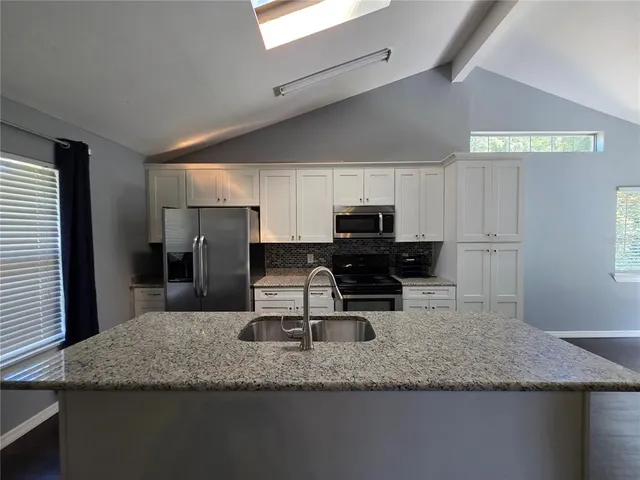 $2,600 | 1207 Southwest 255th Street, Newberry, FL 32669