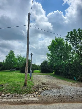 $28,500 | 97-101 North Linn Valley Drive, Linn Valley, KS 66040