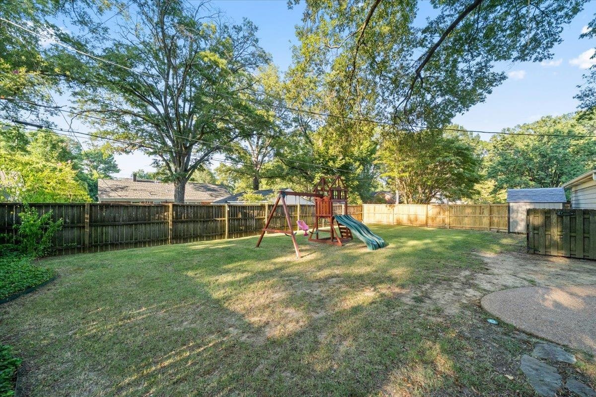 5170 Sequoia Road Memphis, TN 38117 - Photo 29 of 33