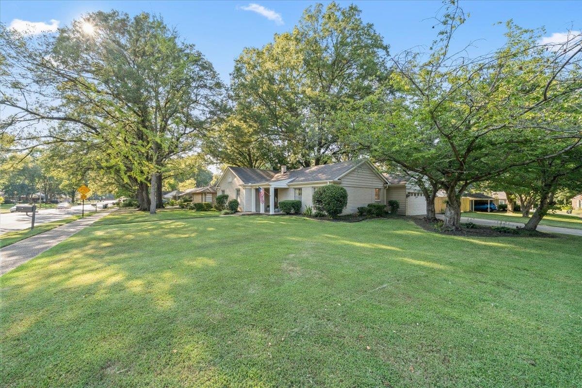 5170 Sequoia Road Memphis, TN 38117 - Photo 3 of 33