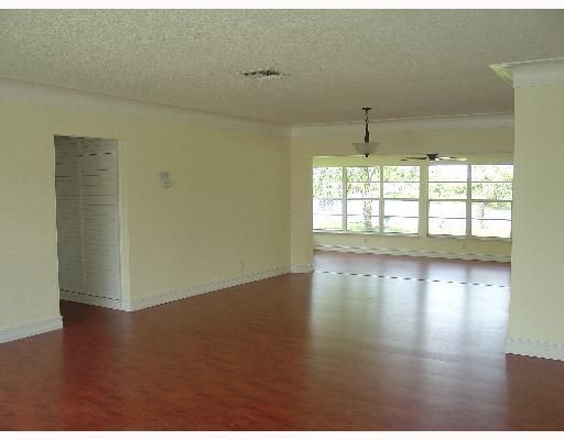 899 Southwest 10th Avenue Boca Raton, FL 33486 - Photo 8 of 14 Additional Photo
