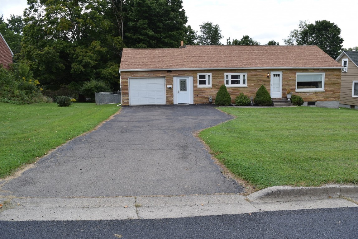 344 Jones Road Vestal, NY 13850 - Photo 2 of 48 Gallery Image 2