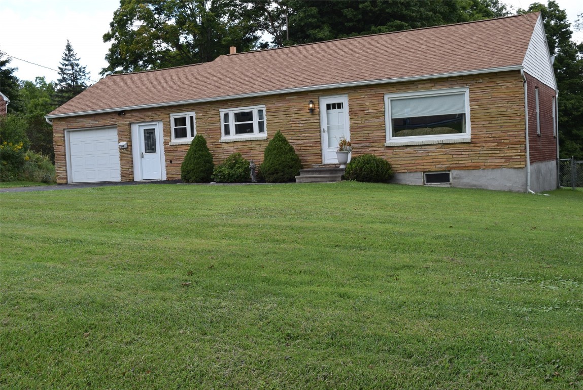 344 Jones Road Vestal, NY 13850 - Photo 3 of 48 Gallery Image 3