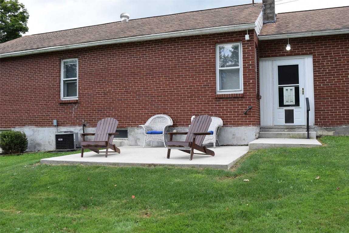 344 Jones Road Vestal, NY 13850 - Photo 5 of 48 Gallery Image 5