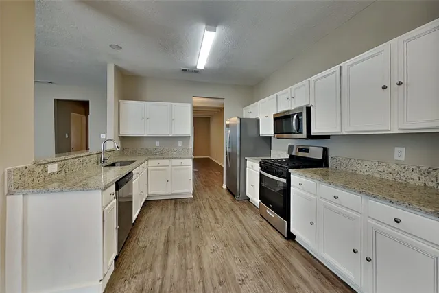 $2,290 | 14511 Cypress Falls Drive, Cypress, TX 77429