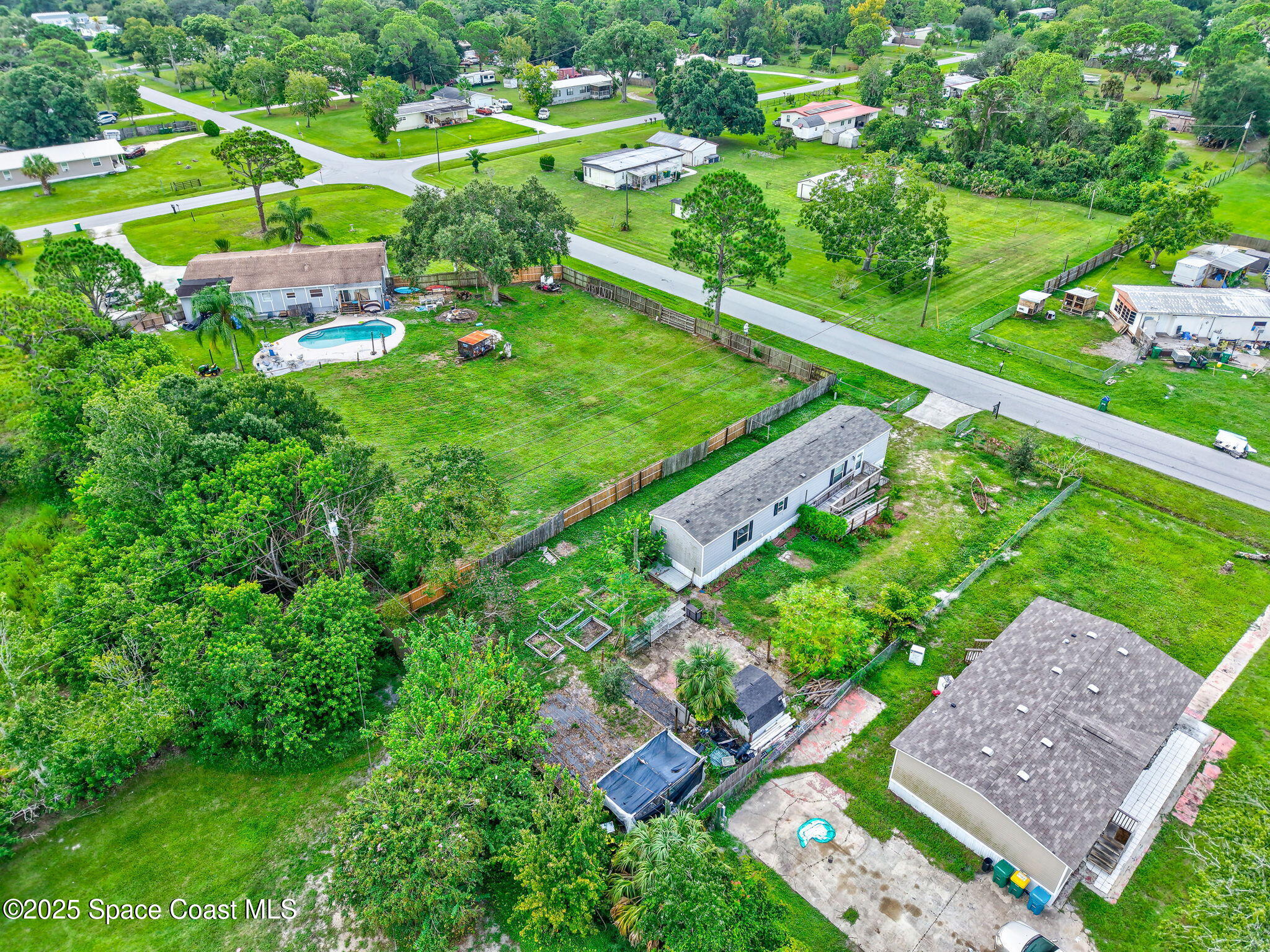 800 Phyllis Way Cocoa, FL 32926 - Photo 30 of 40 a view of yard with green space