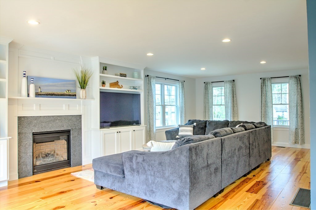 8 Pine Road Westford, MA 01886 - Photo 3 of 42 Gallery Image 3