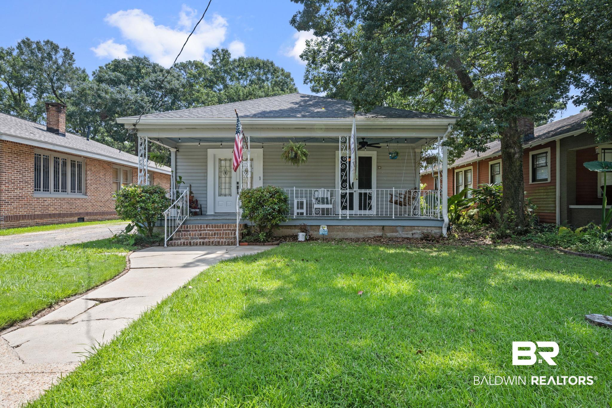 151 Houstreeton Street Mobile, AL 36606 - Photo 1 of 27 151 Houston Street