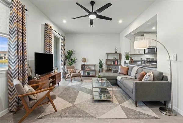 $2,450 | 11815 Sky Acres Terrace, Bradenton, FL 34211