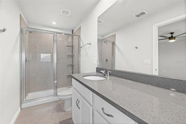 $2,450 | 11815 Sky Acres Terrace, Bradenton, FL 34211