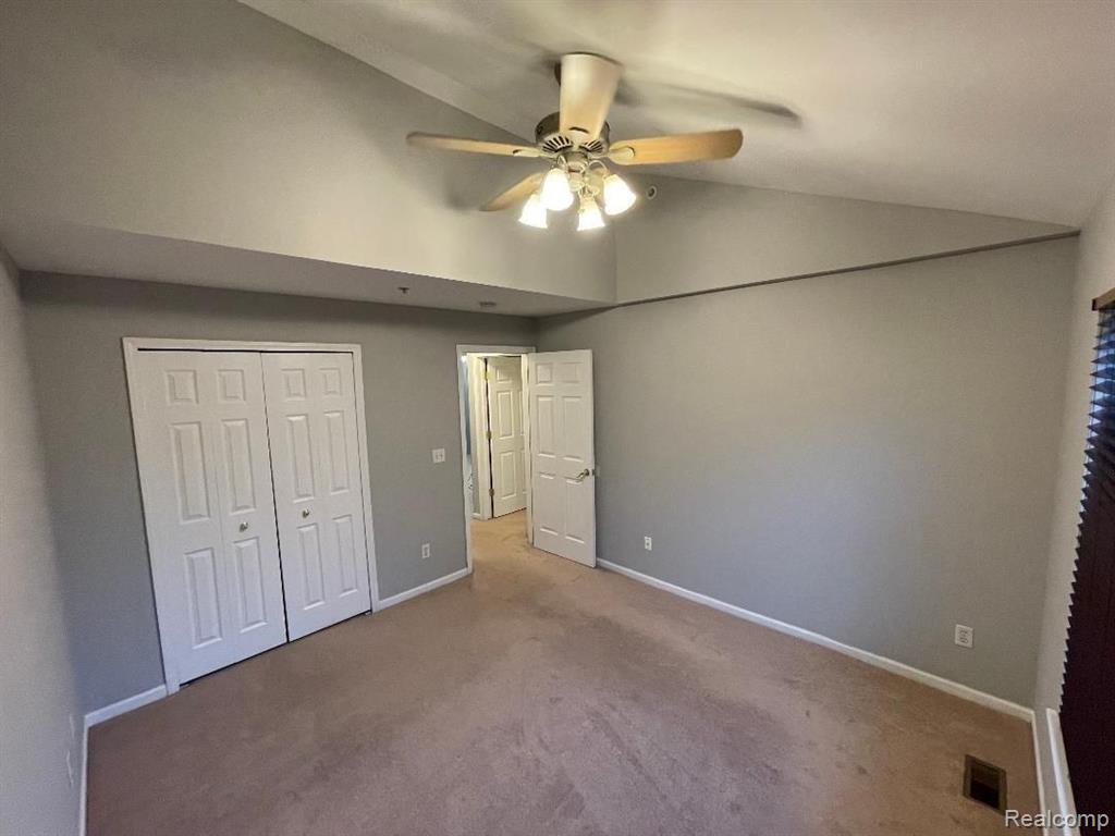 4326 Maple Street Dearborn, MI 48126 - Photo 15 of 31