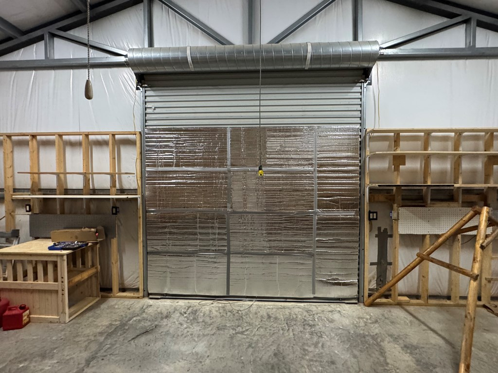 3708 Gleenwood Road Southeast Ruth, MS 39662 - Photo 29 of 46 12' X 10' roll up door