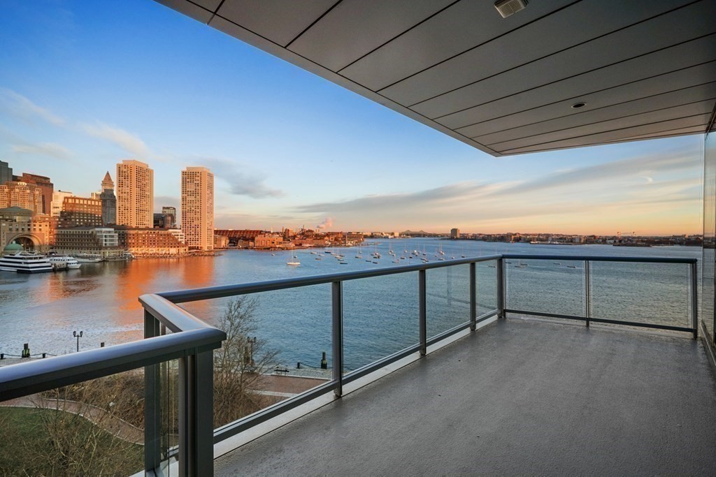 22 Liberty Drive, Unit 7A Boston, MA 02210 - Photo 5 of 31 a view of a city skyline from a balcony