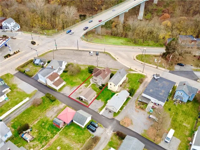a view of yard with patio
