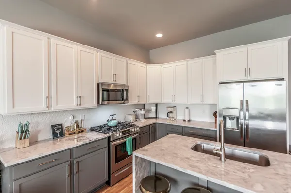 $4,200 | 970 Youngs Lane, Unit A, Nashville, TN 37218