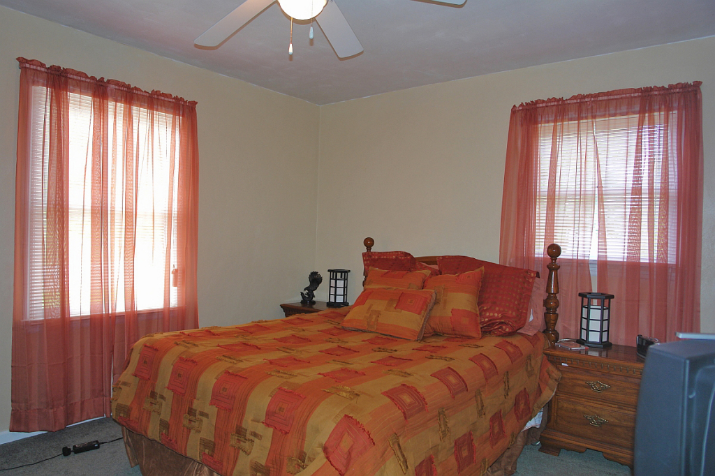 4735 Huntridge Road Roanoke, VA 24012 - Photo 9 of 21 8