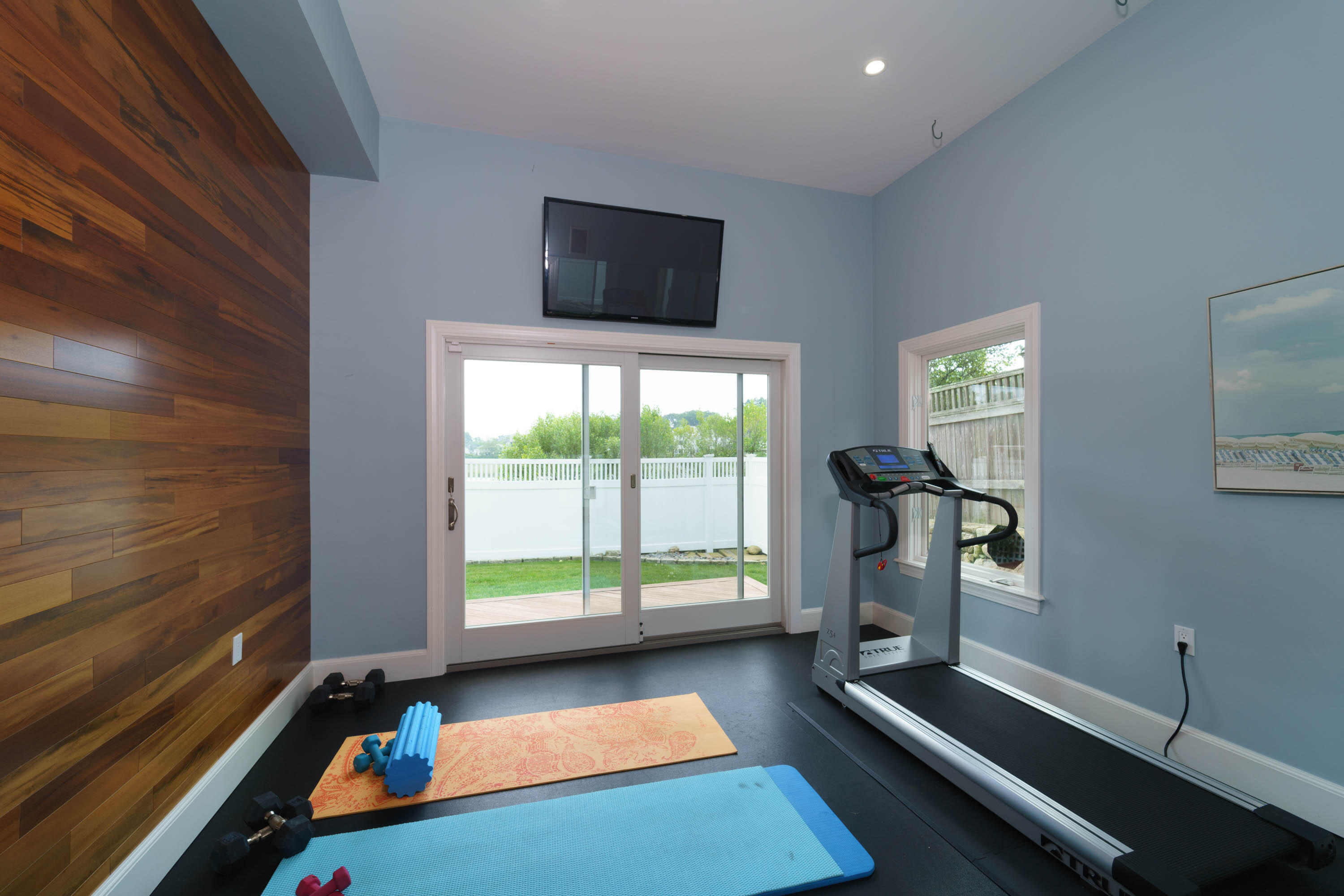 71 Roton Avenue Norwalk, CT 06853 - Photo 12 of 39 71 Roton Avenue (8 of 19)