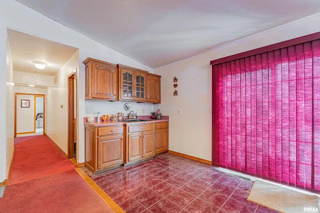 $150,000 | 76 Nolen Drive, Decatur, IL 62521