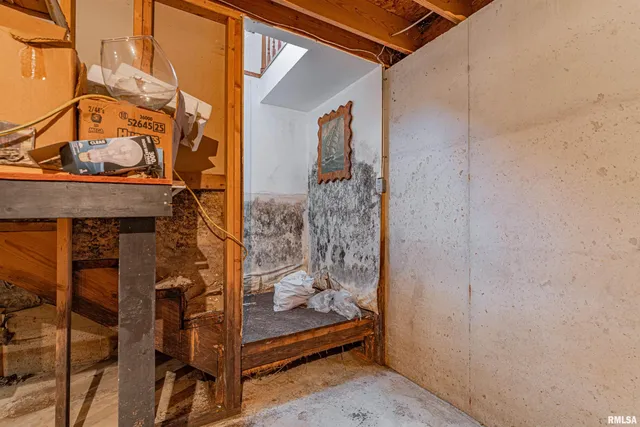 $150,000 | 76 Nolen Drive, Decatur, IL 62521