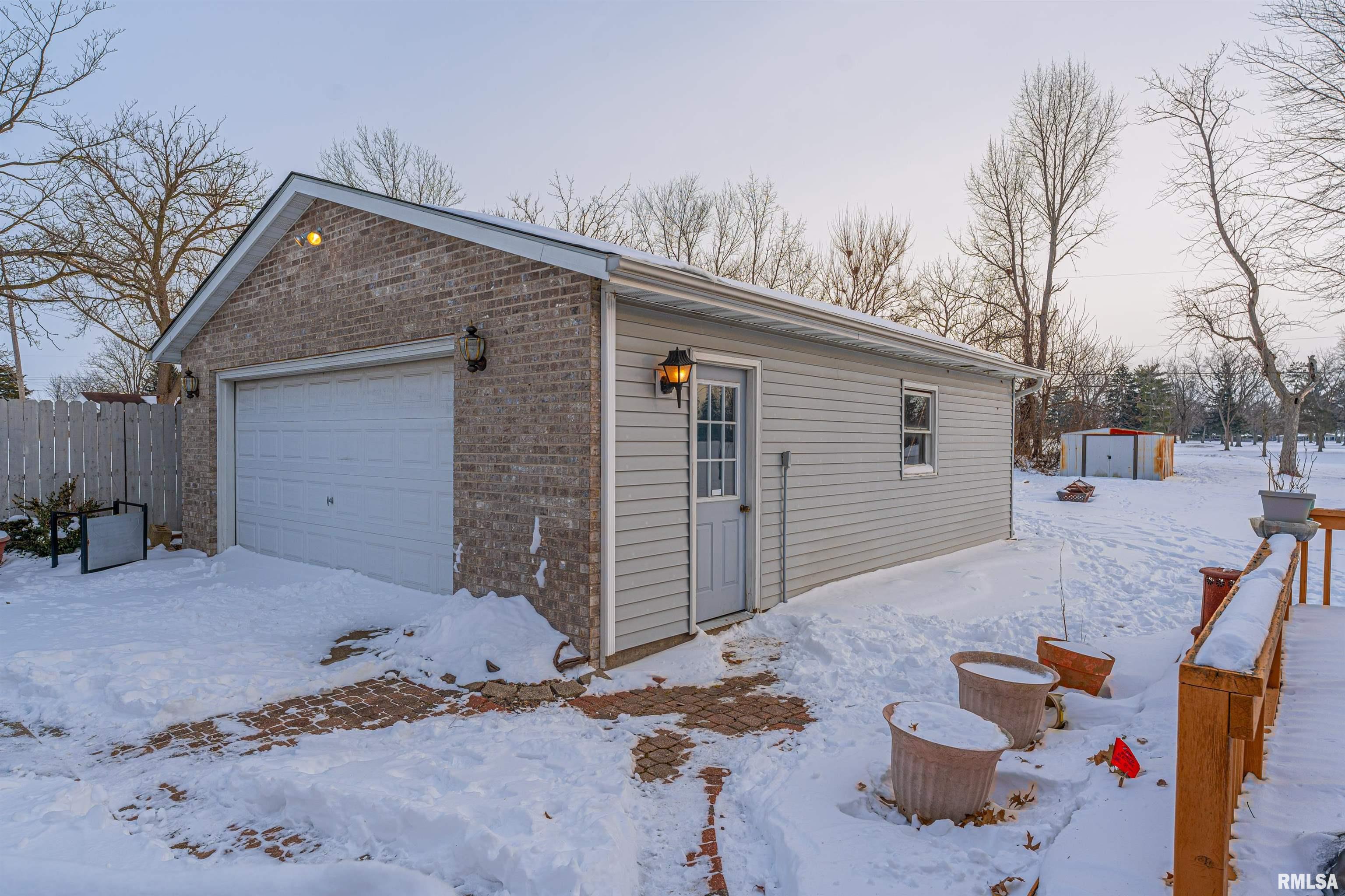 76 Nolen Drive Decatur, IL 62521 - Photo 38 of 40