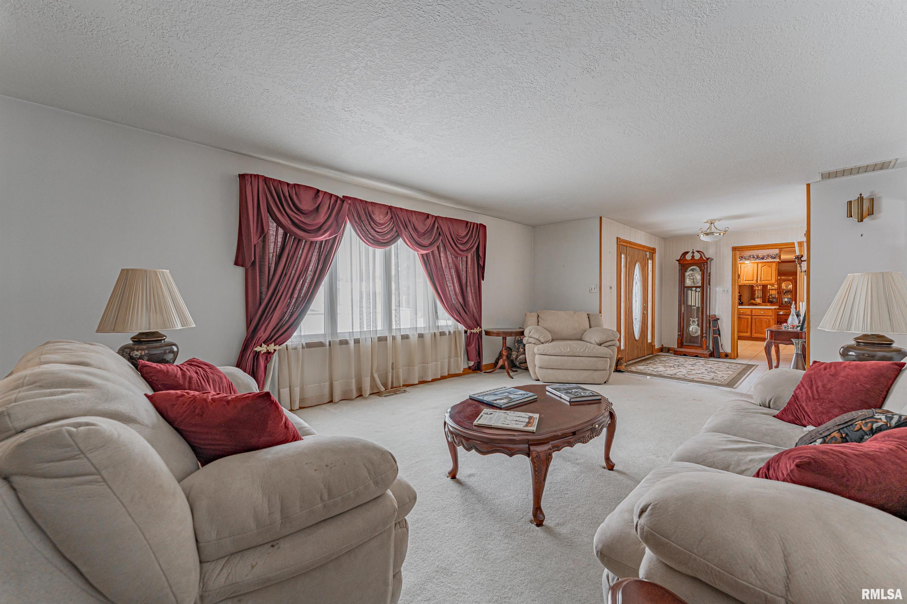76 Nolen Drive Decatur, IL 62521 - Photo 6 of 40