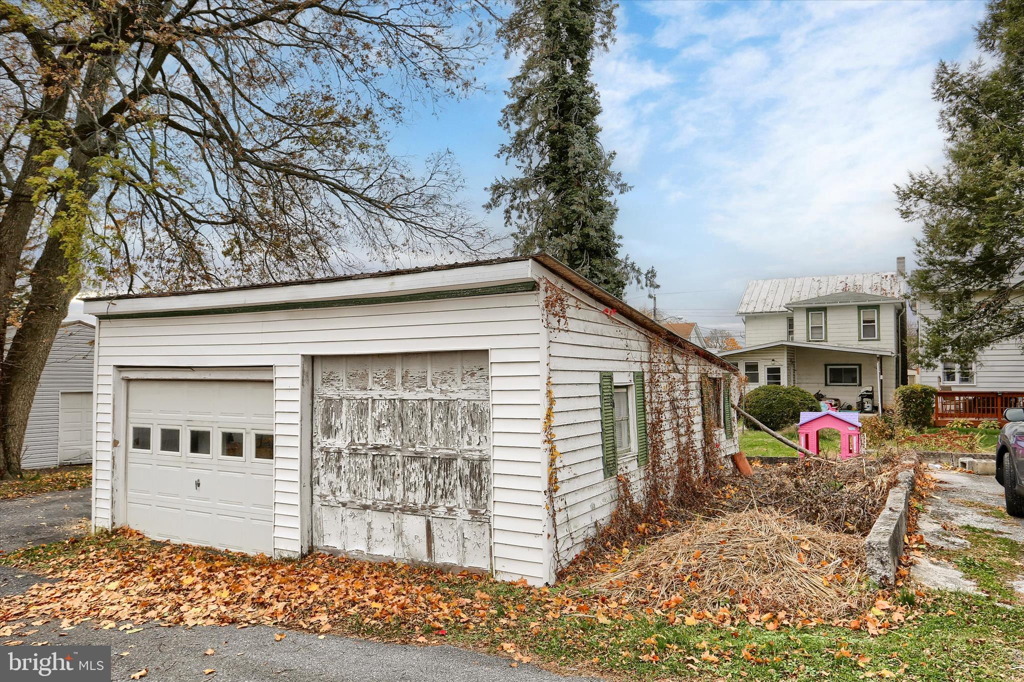 1110 Main Street Harrisburg, PA 17113 - Photo 33 of 37 a view of a outdoor space with a garage